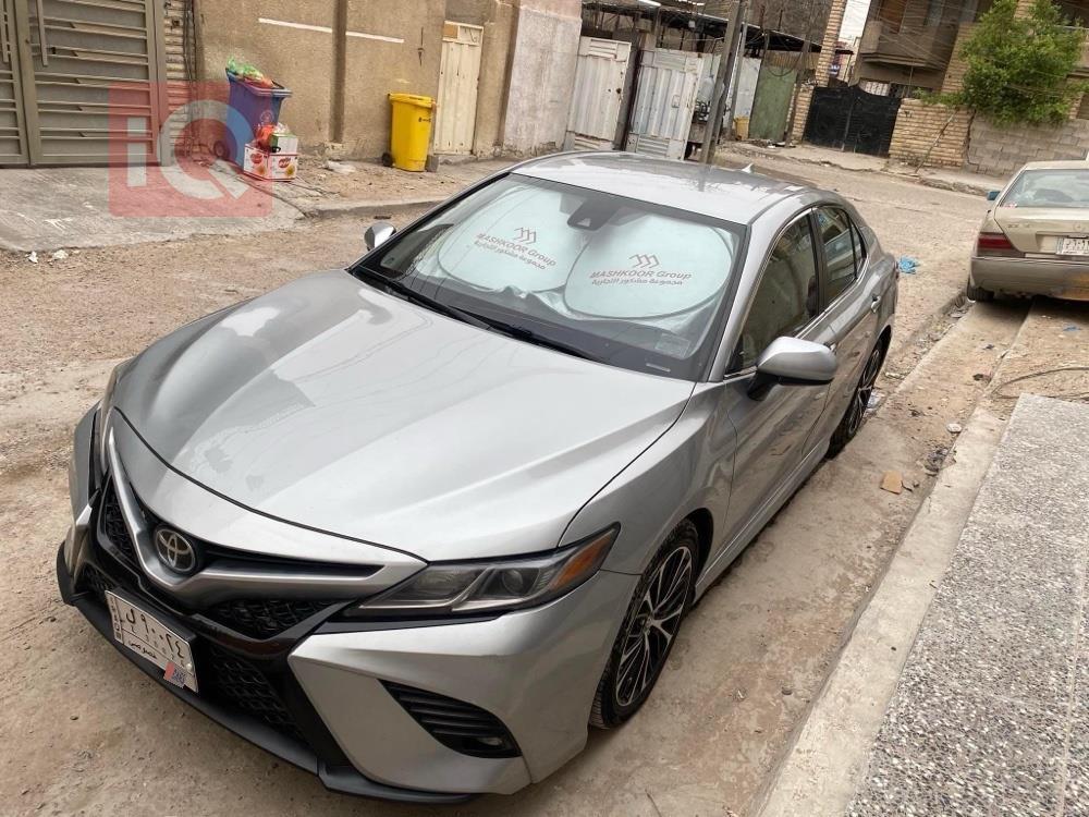 تۆیۆتا کامری